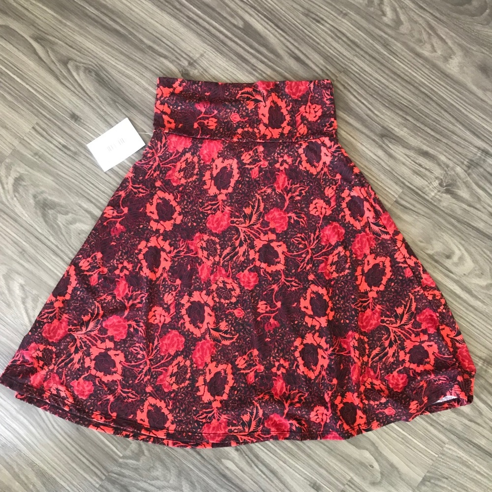 Lularoe Azure Size Small BNWT